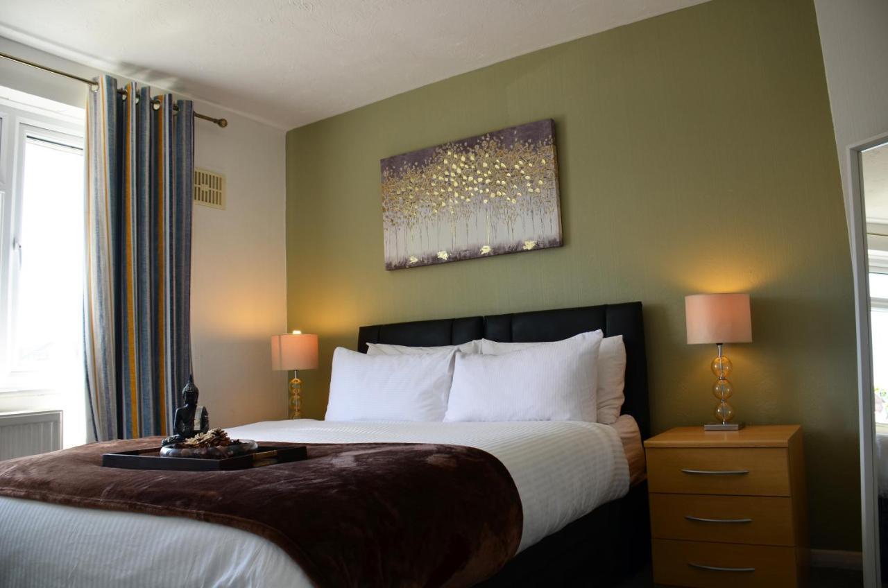 Sm Dreams Unlimited Serviced Accommodation- Stanwell-Staines-Heathrow Eksteriør bilde